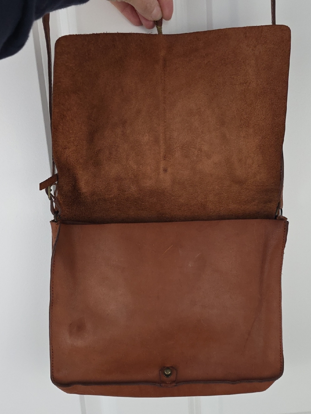Brown Full-grain Leather Western Boho Minimalist Crossbody Bag W/ Natural Patina - Picture 5 of 10
